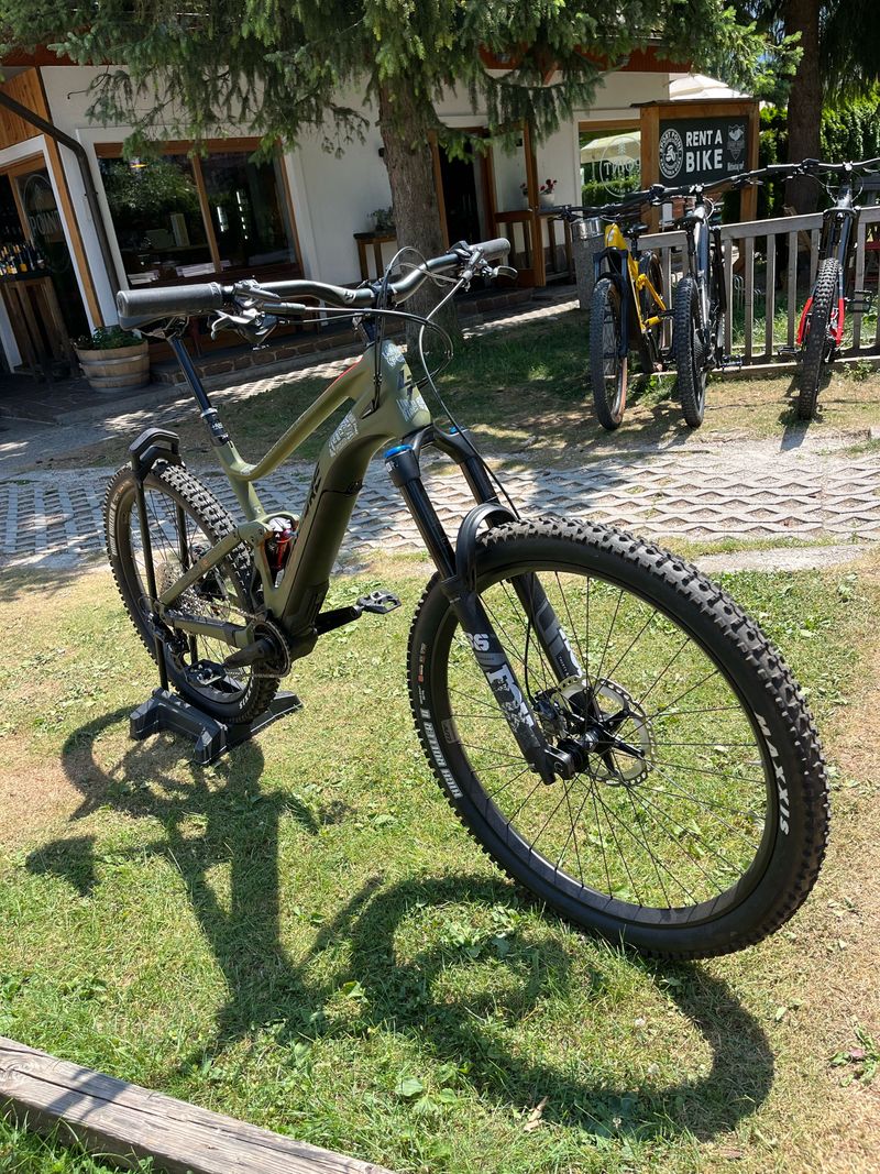 Použité Lapierre e-ZESTY AM 9.2 X 2022 2022 MTB