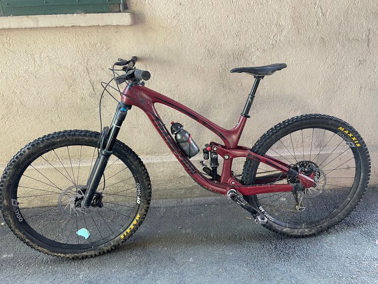 Used Transition Sentinel Carbon Complete GX 2020 2020 Mountainbike, Red, 29 — image 1 of 9