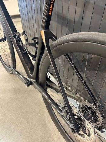 Used BMC Roadmachine 01 2023 Road & Gravel, Black — image 14 of 14