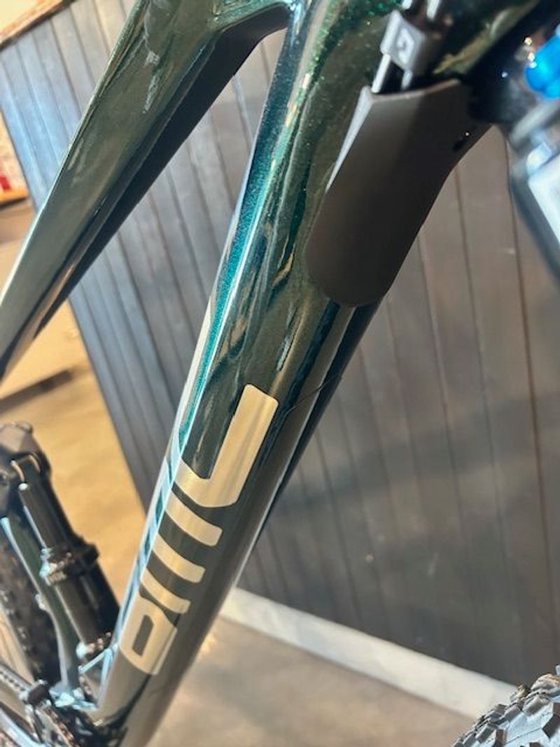 Used BMC Fourstroke 01 LT | ONE 2022 2022 Mountainbike, Green, 29 — image 7 of 16