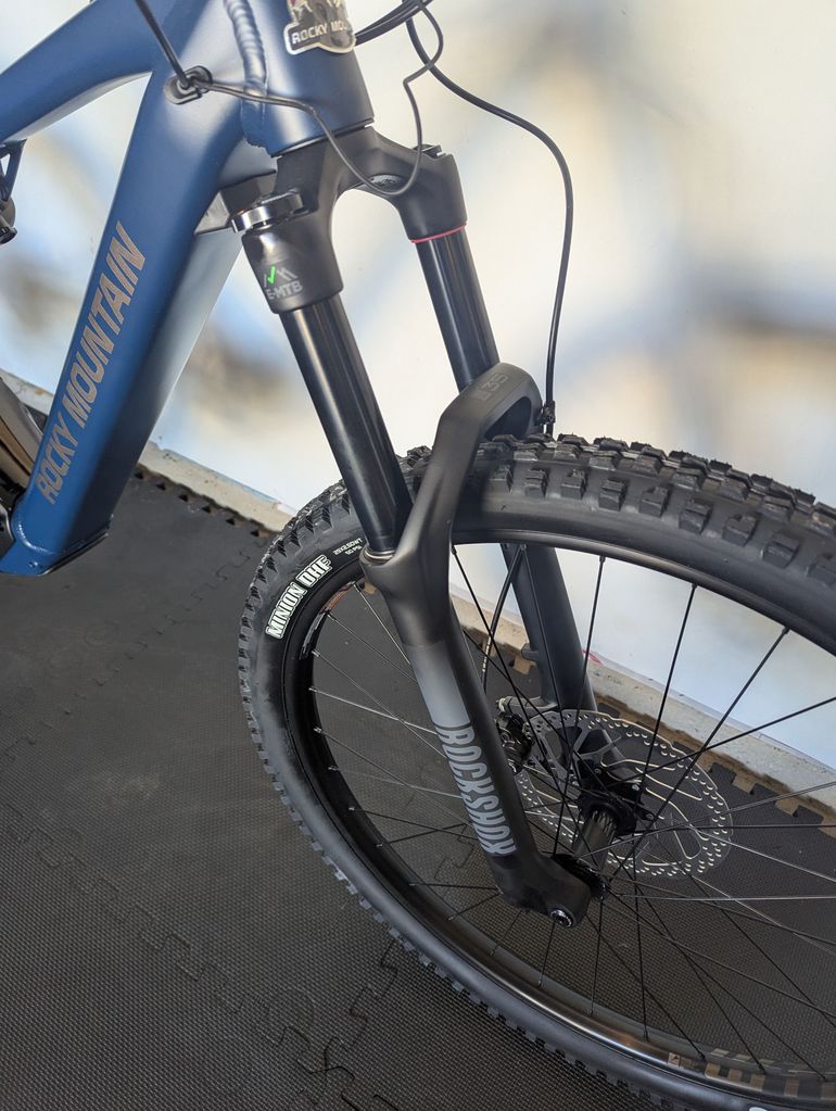 Used Rocky Mountain Instinct Powerplay Alloy 30 2022 2022 Mountainbike, Black, 29 — image 6 of 10