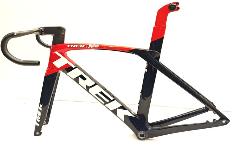 Used Trek Madone SLR 9 2021 Frameset 2021 Road & Gravel, Red — image 2 of 11