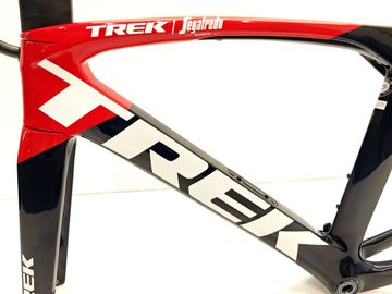 Used Trek Madone SLR 9 2021 Frameset 2021 Road & Gravel, Red — image 6 of 11