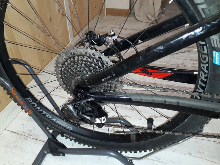 Used Trek Remedy 9.9 Race Shop Limited 2017 2017 Mountainbike, Black, 27.5 (650B) — image 6 of 9