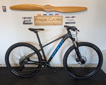 Used Giant Talon 1 2022 2022 MTB