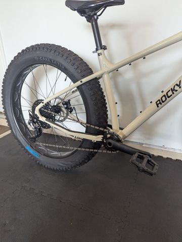 Used Rocky Mountain Blizzard Alloy 10 2022 2022 Mountainbike, Black, 26 — image 2 of 8