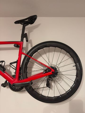 Used BMC Teammachine SLR01 ONE 2023 2023 Road & Gravel, Red — image 5 of 6