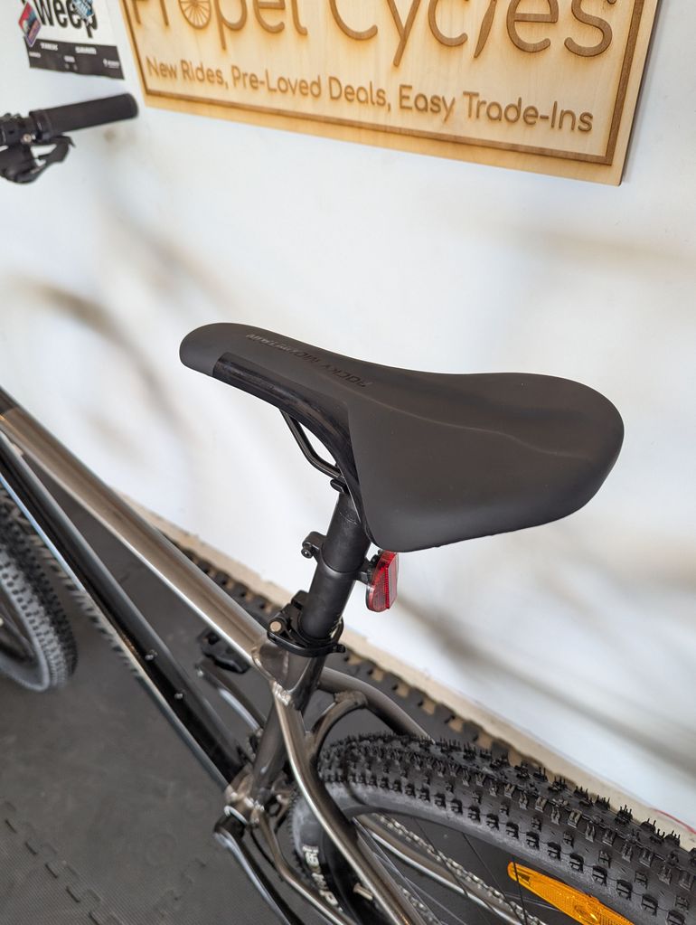 Used Rocky Mountain Fusion 10 2022 2022 Mountainbike, Black, 29 — image 9 of 9