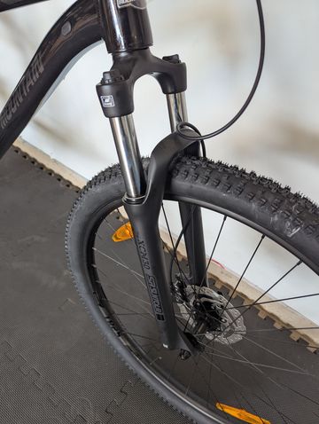 Used Rocky Mountain Fusion 10 2022 2022 Mountainbike, Black, 29 — image 3 of 9