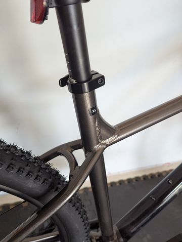 Used Rocky Mountain Fusion 10 2022 2022 Mountainbike, Black, 29 — image 6 of 9