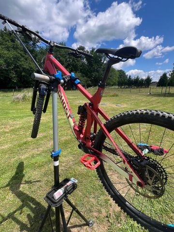 Used Ghost Riot EN Essential 2023 2023 Mountainbike, Red, 29 — image 2 of 3