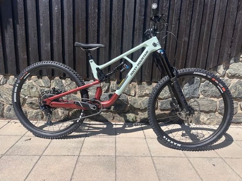 Rocky Mountain Slayer C50 Sram 2024 2024 Mountainbike d'occasion — image 3 sur 9