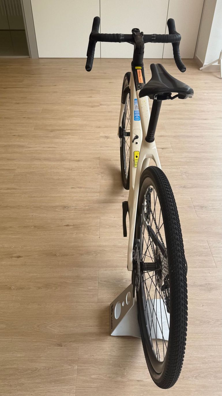 Used Orbea TERRA M30TEAM 2024 2024 Road & Gravel, White — image 2 of 11