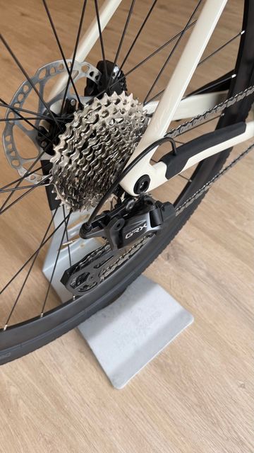 Used Orbea TERRA M30TEAM 2024 2024 Road & Gravel, White — image 10 of 11