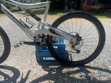 Used Cannondale Rush 2010 Mountainbike, White — image 2 of 6
