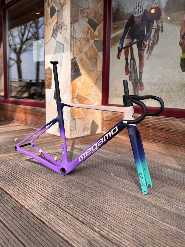 Megamo Silk Buff Megamo Special Edition 2025