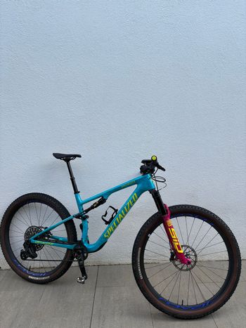 Used Specialized Epic 8 Pro 2025 2025 Mountainbike, Blue, 29 — image 1 of 6