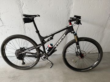 Used Trek Superfly SRAM GX Eagle 2015 Mountainbike, Light Gray — image 2 of 3