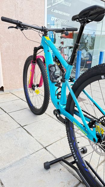 Used Specialized Epic 8 Pro 2025 2025 Mountainbike, Blue, 29 — image 19 of 37