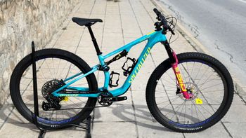 Used Specialized Epic 8 Pro 2025 2025 Mountainbike, Blue, 29 — image 31 of 37