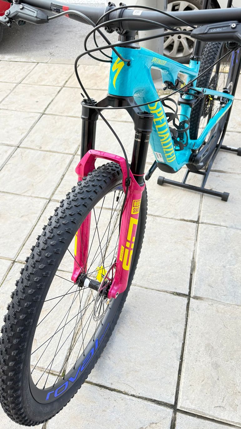 Used Specialized Epic 8 Pro 2025 2025 Mountainbike, Blue, 29 — image 14 of 37