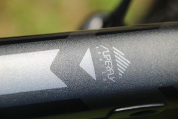 Trek Superfly 6 2014 2014 Mountainbike de segunda mano, Gris claro — imagen 3 de 5