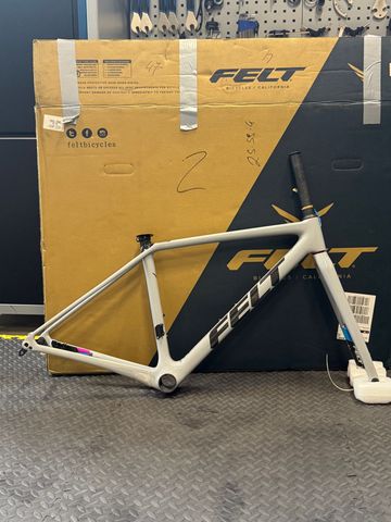 Used Felt FR Advanced 2021 Road & Gravel, Light Gray — image 11 of 14