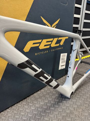Used Felt FR Advanced 2021 Road & Gravel, Light Gray — image 3 of 14