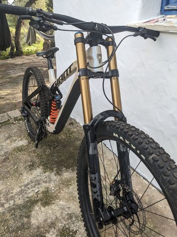 Giant Glory Advanced 2024 2024 Mountainbike d'occasion — image 4 sur 8