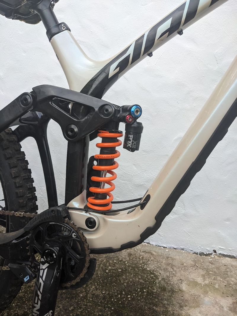Giant Glory Advanced 2024 2024 Mountainbike d'occasion — image 3 sur 8