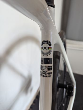 Used Liv Langma Advanced 2 2025 2025 Road & Gravel, White — image 7 of 8