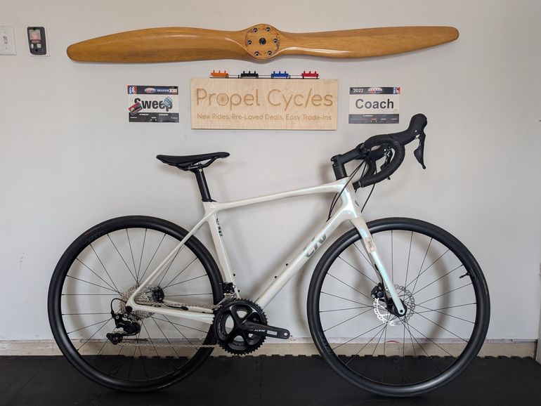 Used Liv Langma Advanced 2 2025 2025 Road & Gravel, White — image 1 of 8
