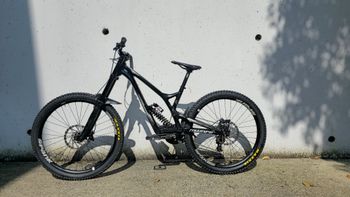 Used Commencal SUPREME DH SRAM GX DH 2017 Mountainbike, Black — image 2 of 7