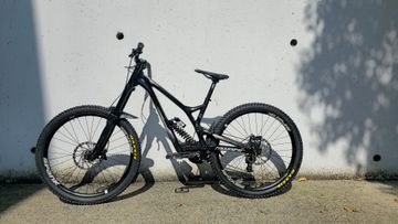 Used Commencal SUPREME DH SRAM GX DH 2017 Mountainbike, Black — image 2 of 7
