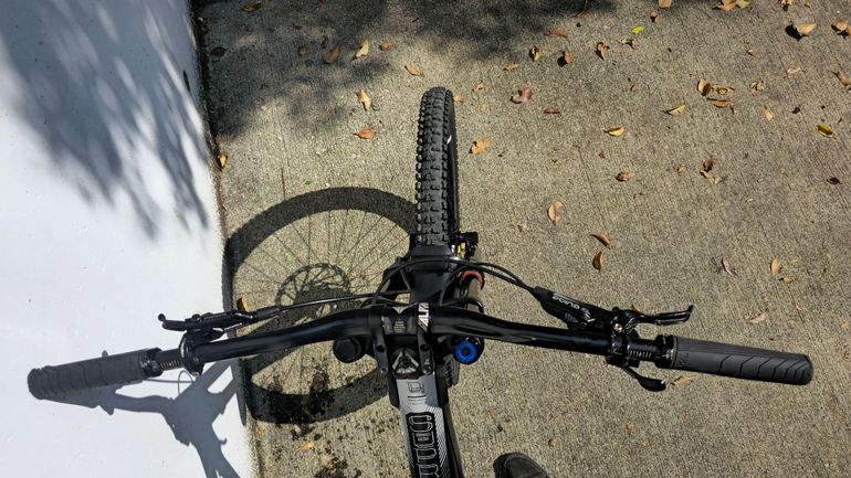 Used Commencal SUPREME DH SRAM GX DH 2017 Mountainbike, Black — image 5 of 7