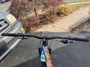 Used Polygon SISKIU DSE 2024 2024 Mountainbike, Orange, 29 — image 2 of 5
