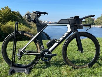 Used Canyon CF SLX 9.0 2017 2017 Road & Gravel, Black — image 2 of 6