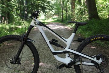 Used YT Industries Capra SRAM GX 2019 Mountainbike, White — image 10 of 10