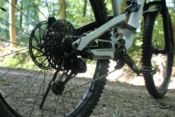 Used YT Industries Capra SRAM GX 2019 Mountainbike, White — image 3 of 10