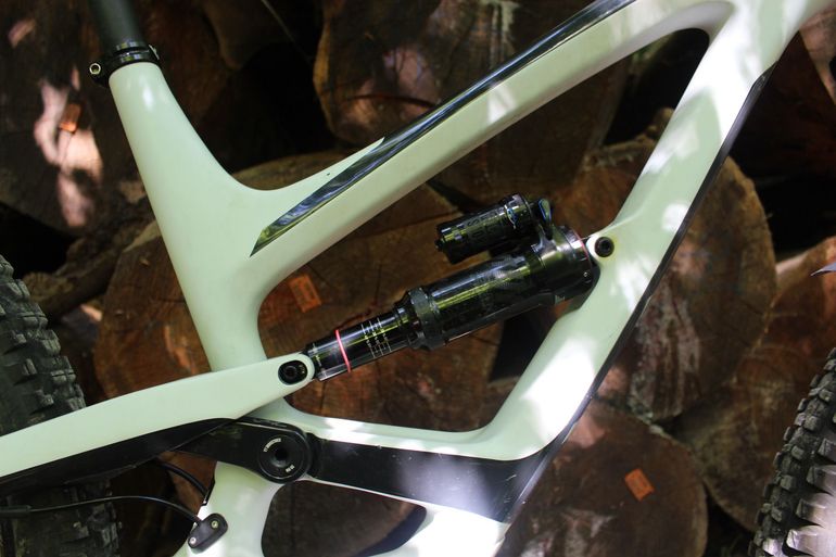 Used YT Industries Capra SRAM GX 2019 Mountainbike, White — image 9 of 10
