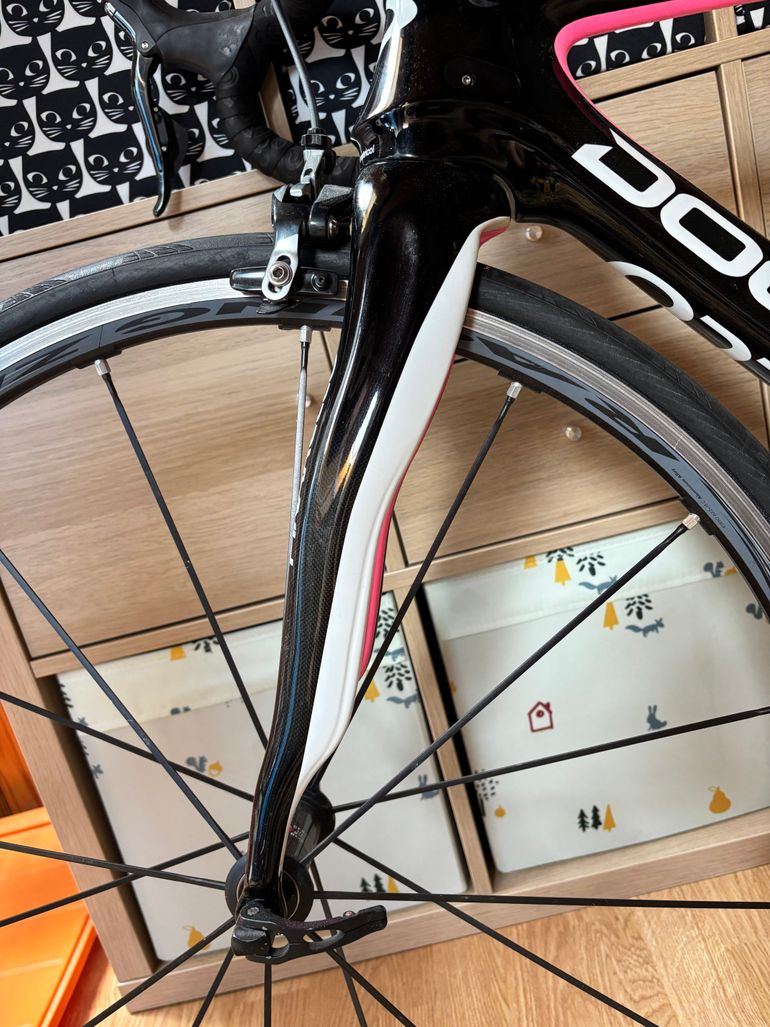 Used Pinarello Dogma 65.1 Think 2 2015 Road & Gravel, Schwarz — image 4 of 7