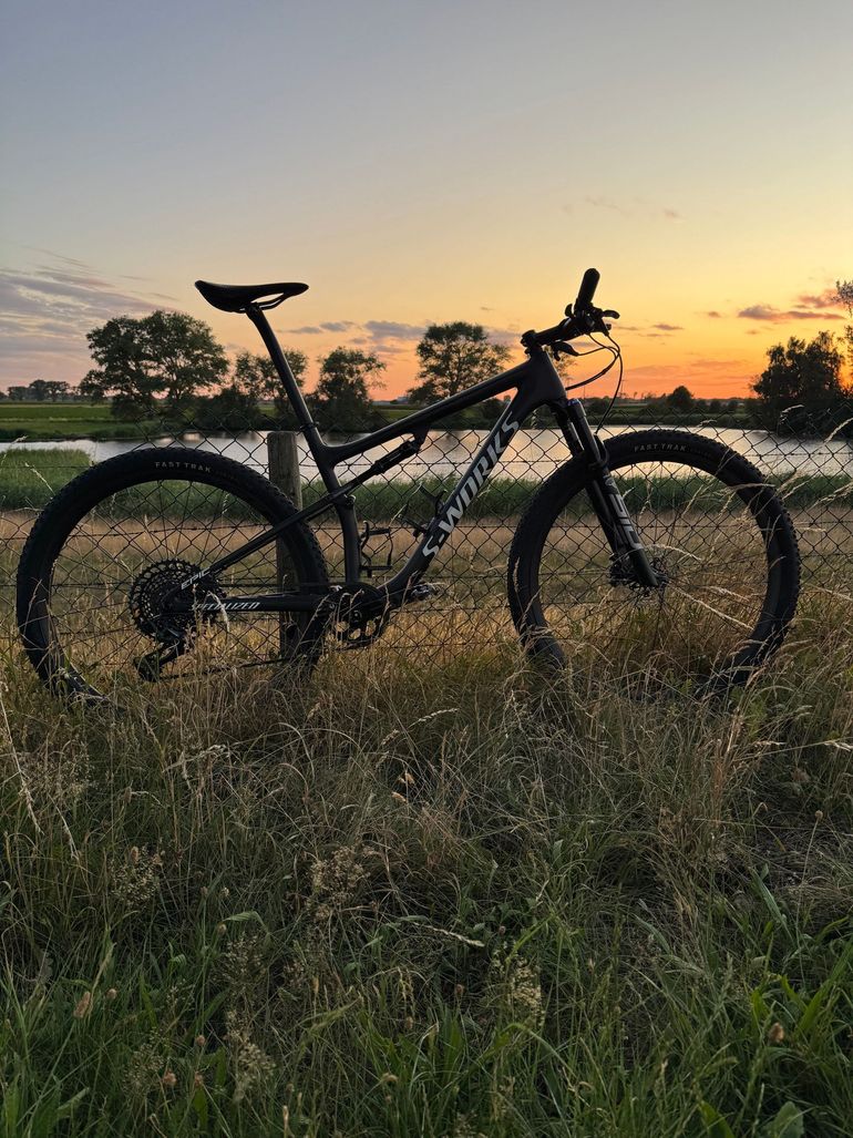 Used Specialized Epic SRAM XX1 Eagle 2022 Mountainbike, Black — image 4 of 31