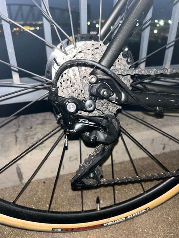 Used Cannondale Caadx Shimano 105 2018 Road & Gravel, Black — image 11 of 24