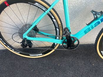 Used Bianchi Zolder 2024 Road & Gravel, Green — image 3 of 8
