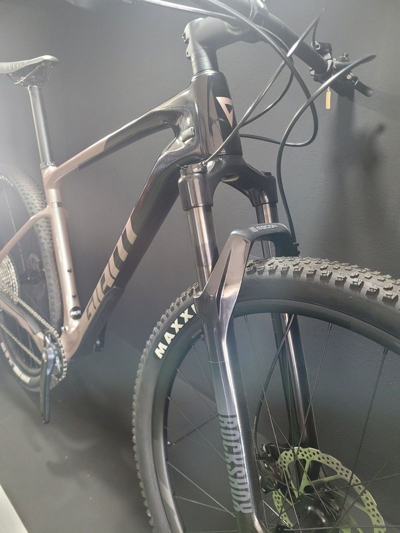 Gebrauchtes Giant XTC Advanced 29 2 2024 2024 Mountainbike, Hellgrau, 29 — Bild 4 von 6