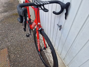 Gebrauchtes Canyon Ultimate SRAM Red eTap 2019 Road & Gravel, Rot — Bild 6 von 8