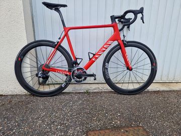 Used Canyon Ultimate SRAM Red eTap 2019 Road & Gravel