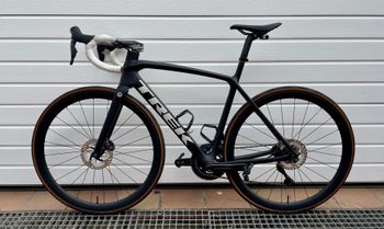 Used Trek Émonda SL 7 2024 2024 Road & Gravel, Black — image 2 of 8
