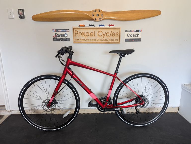 Used Felt NEW Felt Verza Speed 40, Red Ano, Size 54 And 56 2022 Road & Gravel, Red — image 2 of 10