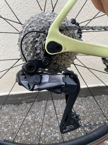 Brugt Canyon Endurace CF SL 8 Disc Di2 2023 2023 Road & Gravel — billede 4 af 9